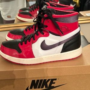 Air Jordan 1 Zoom Comfort Chicago Bull.  Men’s 9 / Women’s 10.5.  Mint